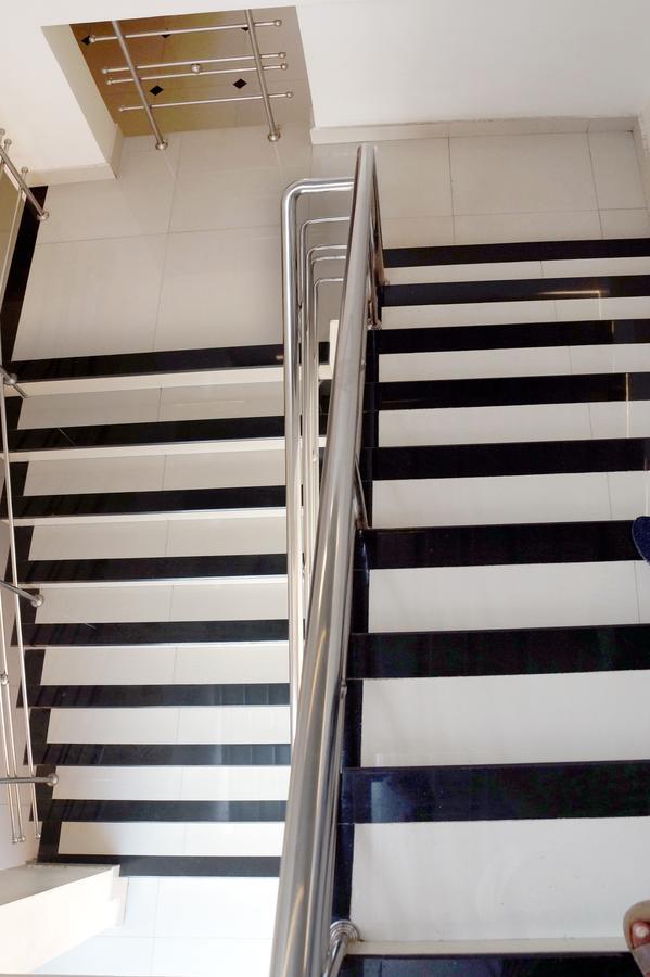 Hotel Royal Nest Vandiperiyar Экстерьер фото