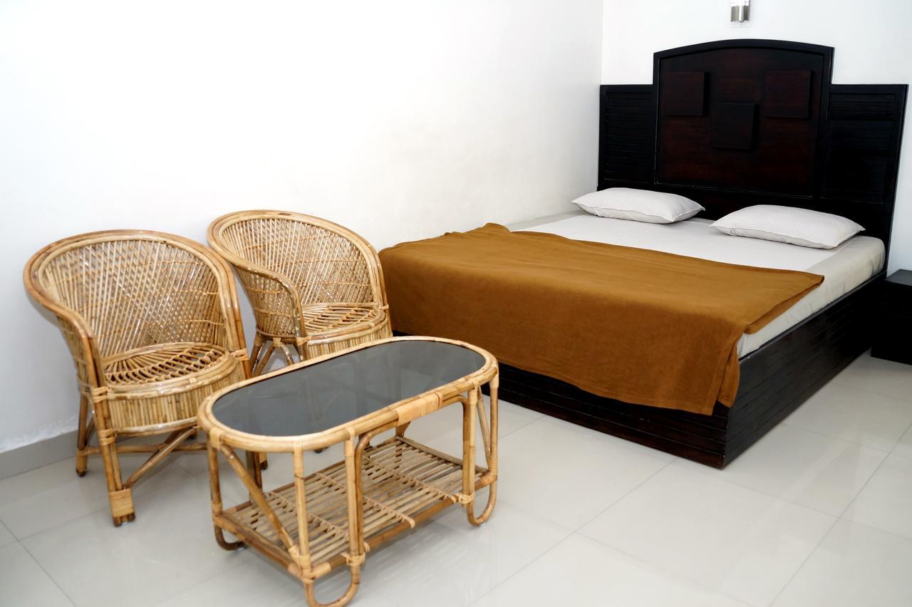 Hotel Royal Nest Vandiperiyar Экстерьер фото